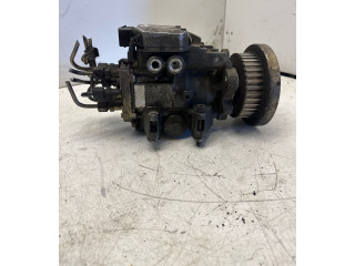 Топливный насос 059130106M    Audi A4 S4 B6 8E 8H   