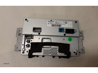 Дисплей       Volvo S60