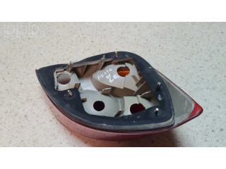 Задний фонарь правый сзади 393886, D25KA Ford Fiesta 2000-2001 года