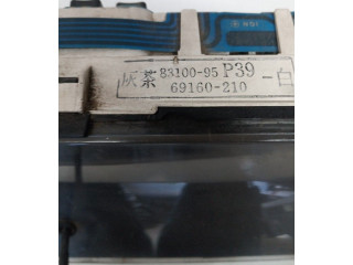 Přístrojová deska Toyota Hiace (H50, H60, H70) 1982 8310095P39, 69160-210