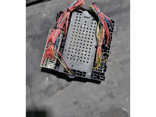 Блок предохранителей  9162316   Volvo V70    