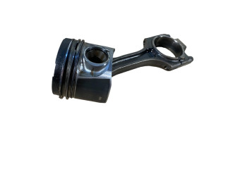 Поршень с шатуном Volvo XC60 для дизельного двигателя 2.4