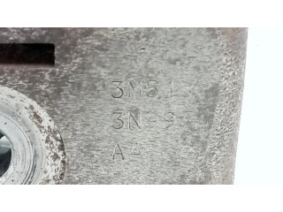 Крестовидная связь оси рулевого колеса