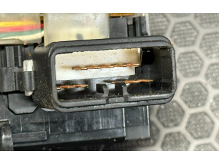 Ручка стеклоочистителей 17B122 Mazda 626