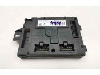 Блок управления двигателя 284B12330R Dacia Logan II