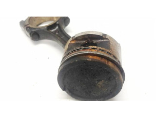 Píst 1512L Hyundai Accent pro benzínový motor 1.3