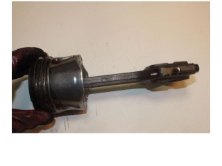 Поршень с шатуном 940A4000 Alfa Romeo Giulietta