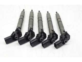 Vstřikovač 057130277AK Audi A8 S8 D3 4E