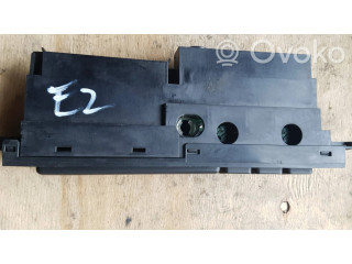 Включатель обогрева стекла с помощью электричества