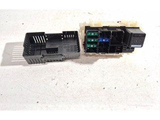 Блок предохранителей 6G9T14K131, 6G9T14B192   Volvo S60    