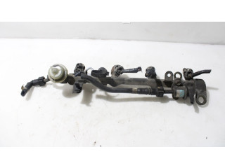 Топливная рампа Mazda Premacy для двигателя CE04D16