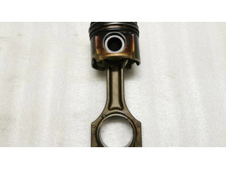 Píst 857101205, 8571012 BMW 1 F20 F21 pro naftový motor 2.0 B47D20A B47D20A