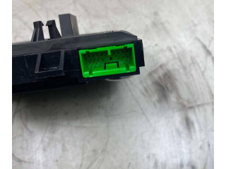 Блок управления климат-контролем 30774366, 07W37E02   Volvo V70