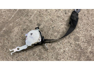 Задний ремень безопасности