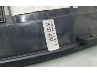 Přístrojová deska Opel Omega B2 2002 110080007, 09228420