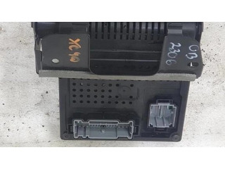   Pojistková skříňka 30786476, 06W371   Volvo XC90 2006