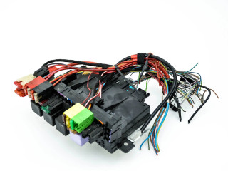 Pojistková skříňka A0205451932, 05045130 Mercede-Benz S W220 2002