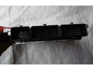 Блок управления двигателя 237102806R   Dacia Duster