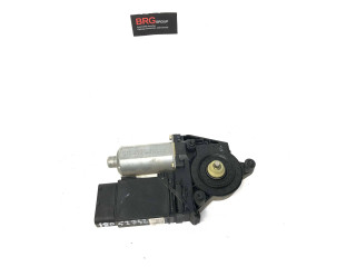 Передний двигатель механизма для подъема окон