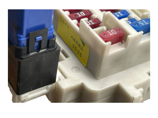   Pojistková skříňka am60a5d26   Nissan Murano Z50 2006