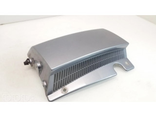 Отделка (ленточка) заднего фонаря