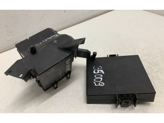 Блок предохранителей  HN1T14K012, 772205   Ford Ecosport    