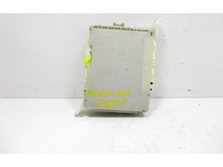 Pojistková skříňka 8273060160 Toyota Land Cruiser (J120) 2011