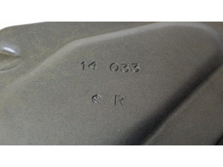 Петля (петли) капота двигателя