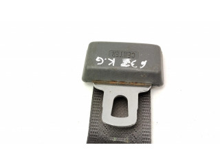 Средний ремень безопасности ()