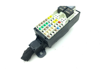 Блок предохранителей    Jaguar XE    