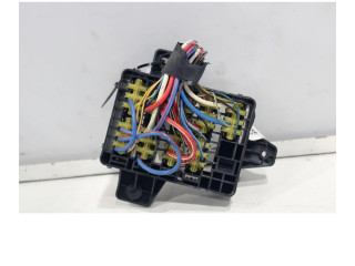 Блок предохранителей Y280T11   SsangYong Rexton    