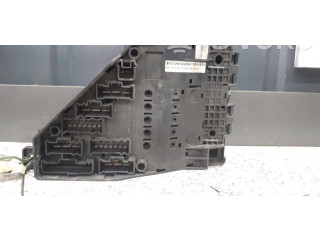 Блок предохранителей  yqe103720   Rover 25    