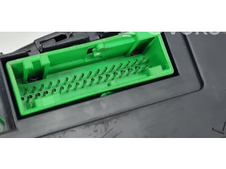 Панель приборов 1J0919861   Volkswagen Golf IV       