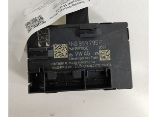 Блок управления дверью 7N0959795F, 7N0959795E Skoda Yeti (5L)
