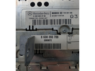 Радио/ проигрыватель CD/DVD / навигация