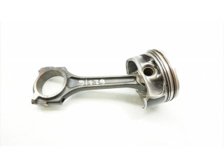 Píst A2701617, 270.910 Mercedes-Benz A W176 pro benzínový motor 1.6 A 180