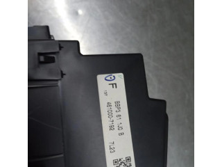 Дисплей 461000-7192, 4610007192 Mazda 3 II