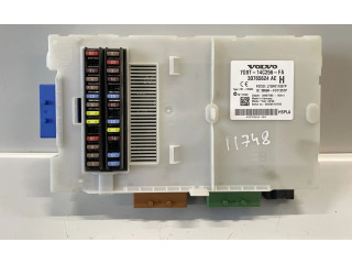 Блок предохранителей  30765624AE, 30765624AE   Volvo V70    