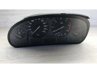 Přístrojová deska BMW 5 E39 1996 8381198