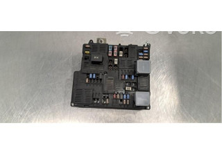 Блок предохранителей  32212299   Volvo XC90    