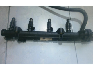 Топливная рампа 030133319l, 2435170153   Volkswagen Polo III 6N 6N2 6NF  