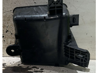 Pojistková skříňka Nssan Leaf I (ZE0) 2007