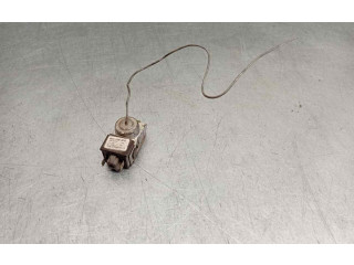 Блок предохранителей 046155076 Saab 9000 CS