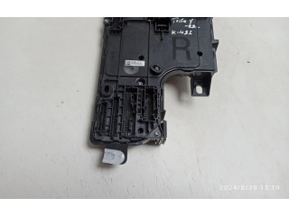 Блок комфорта 165765001A Tesla Model Y