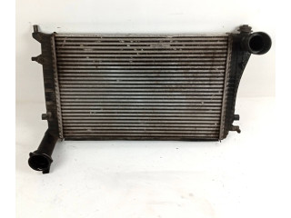 Интеркулер  1K0145803F, 1K0145803Q   Volkswagen PASSAT B6 