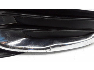 Нижняя решётка (из трех частей) Citroen C3 Picasso 99831L, 9682332477