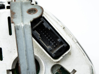 Přístrojová deska Land Rover Freelander 1998 8RCV3-433MHZ