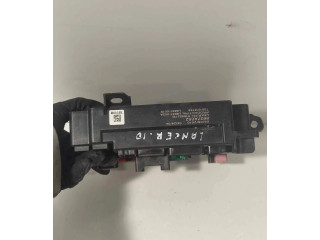 Блок предохранителей L8637-002A, 51945J110 Mitsubishi ASX