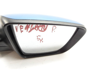 Зеркало электрическое KIA Venga - года