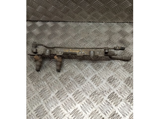 Vstřikovací lišta Toyota Corolla E110